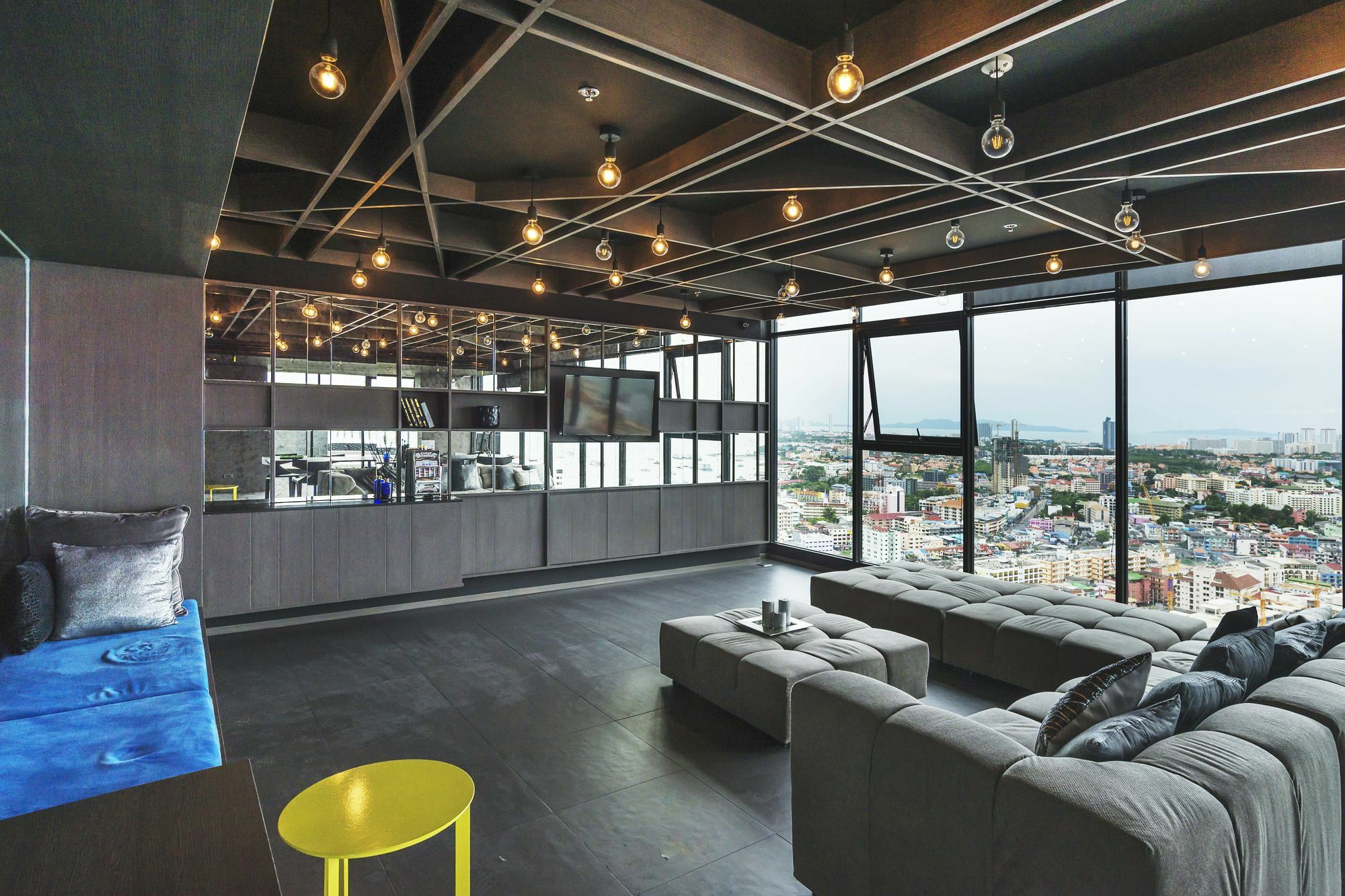 Favstay - The Base Central פאטאיה מראה חיצוני תמונה